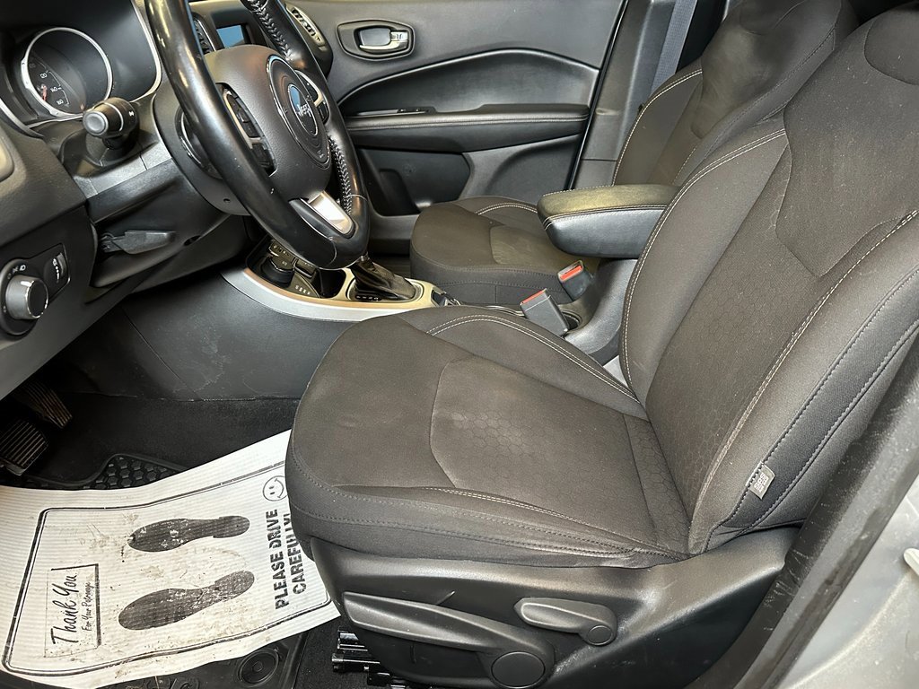 Used 2020 Jeep Compass Sport w/ Cold Weather Group image 18