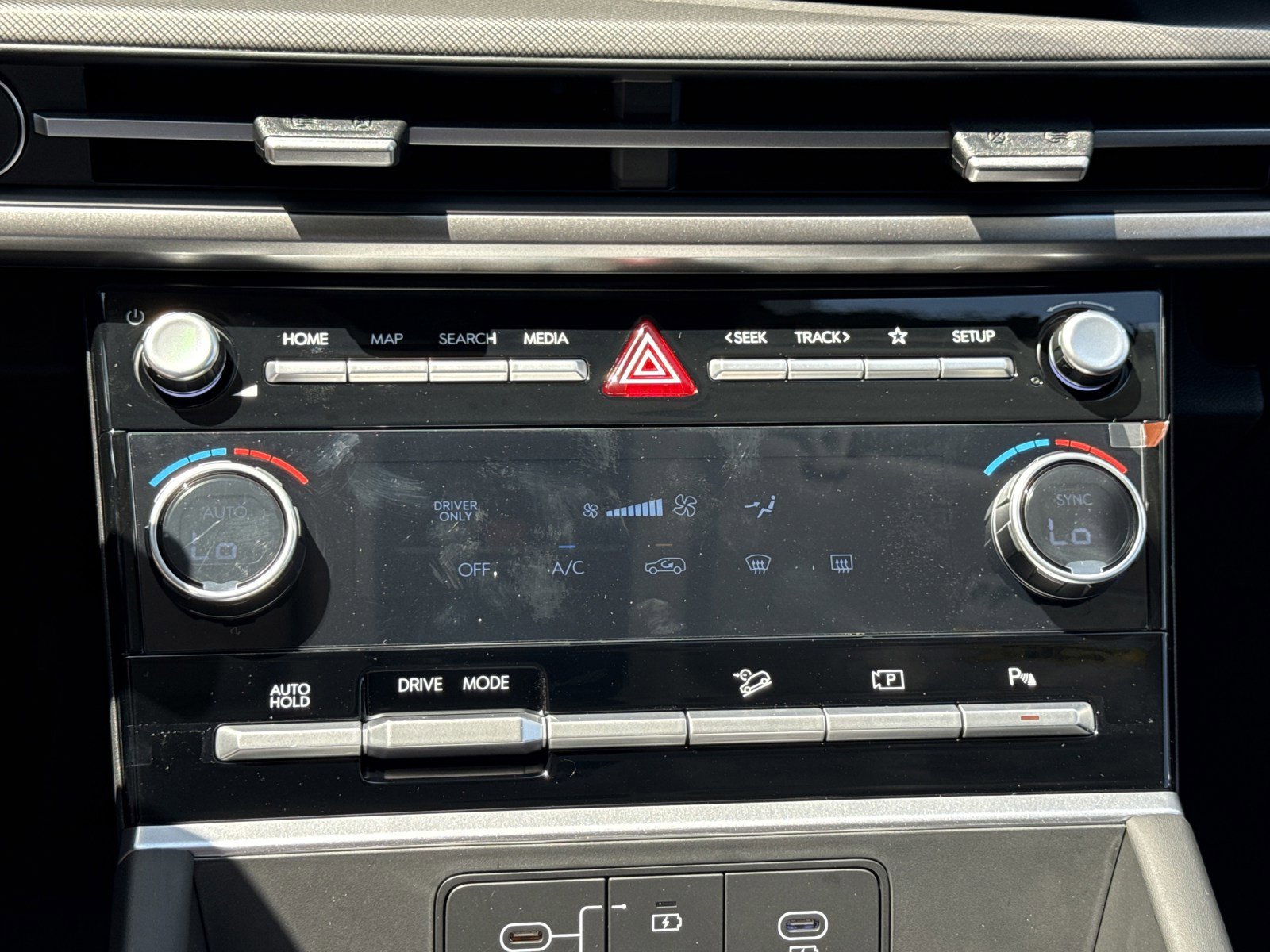 New 2026 Hyundai Santa Fe SE image 26