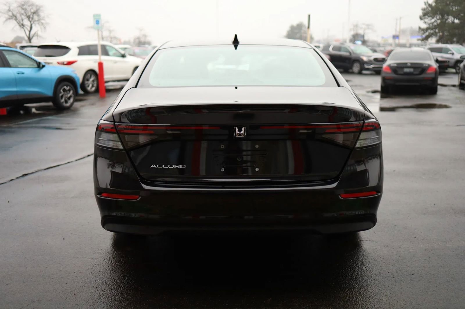 Used 2025 Honda Accord LX image 4