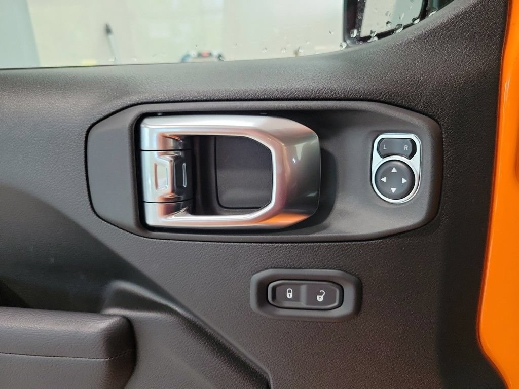 New 2025 Jeep Gladiator Sport AWD/4WD image 30
