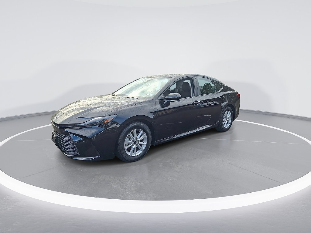 Certified 2025 Toyota Camry LE FWD image 5