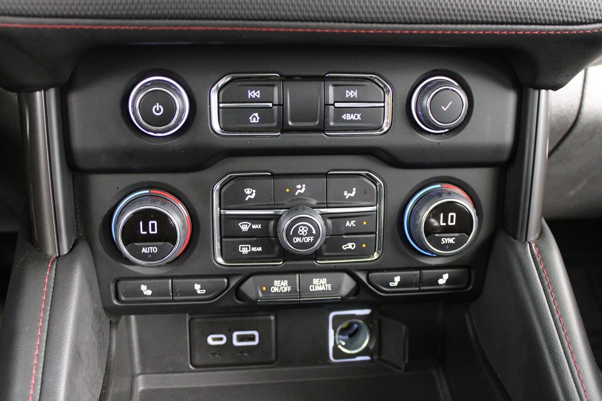Used 2022 Chevrolet Tahoe RST w/ Luxury Package AWD/4WD image 16
