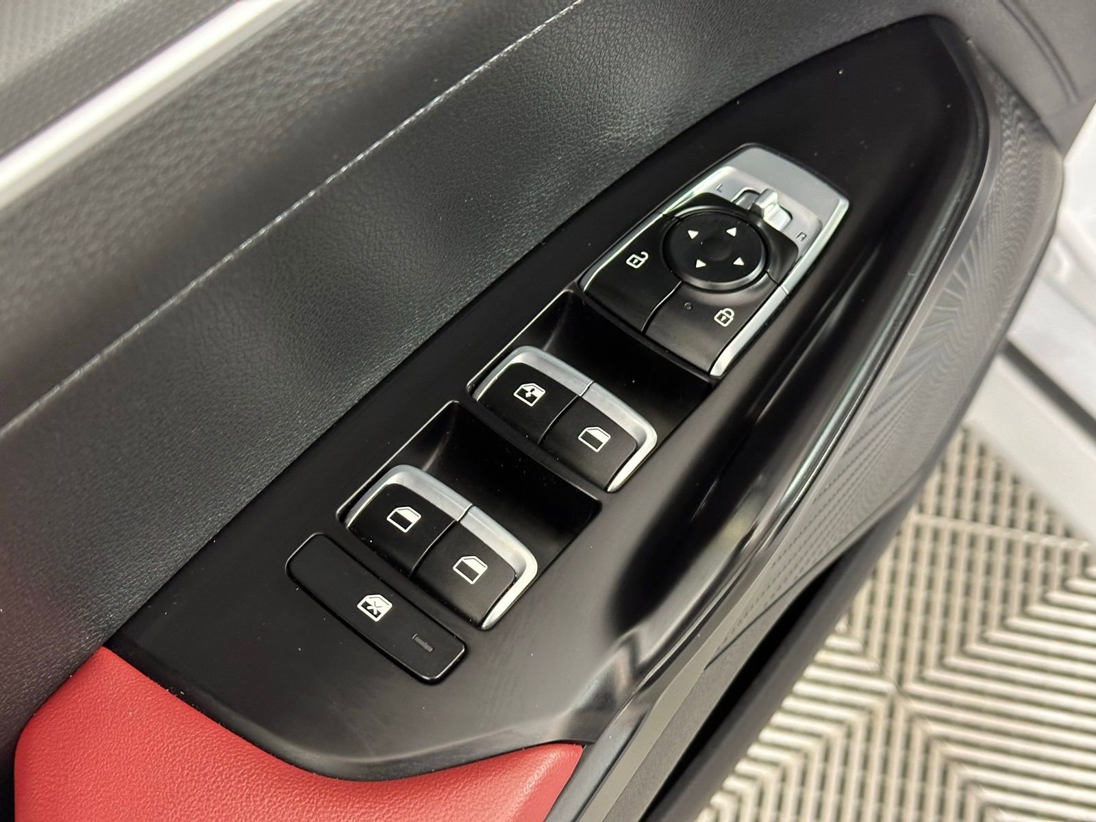 Used 2024 Kia K5 GT-Line AWD/4WD image 35