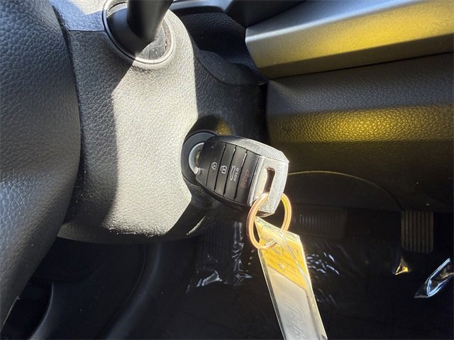 Used 2022 Kia Rio S image 49