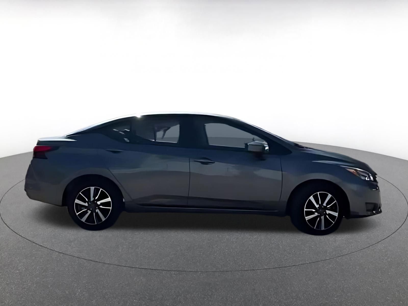 Used 2025 Nissan Versa SV image 11