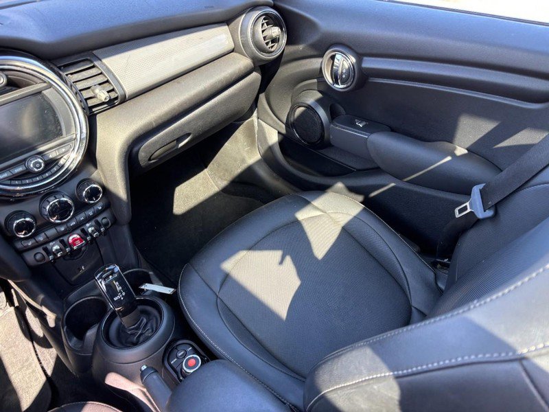 Used 2020 MINI Cooper 4-Door Hardtop image 15