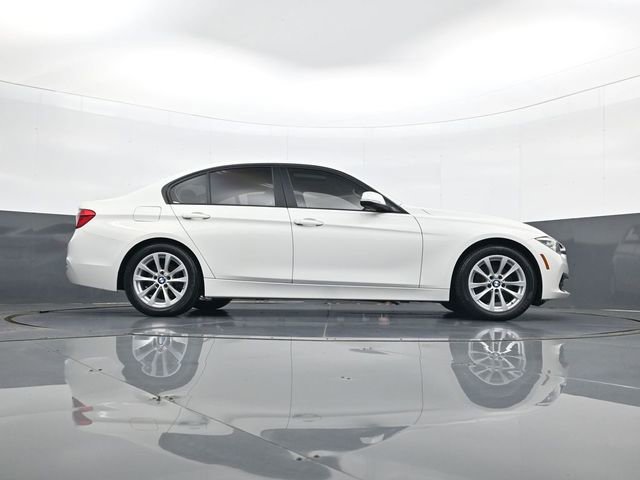 Used 2018 BMW 320i Sedan RWD image 24