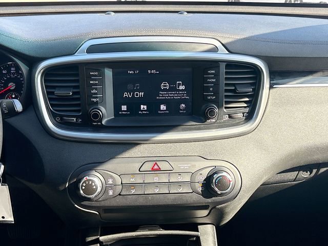 Used 2019 Kia Sorento L image 18