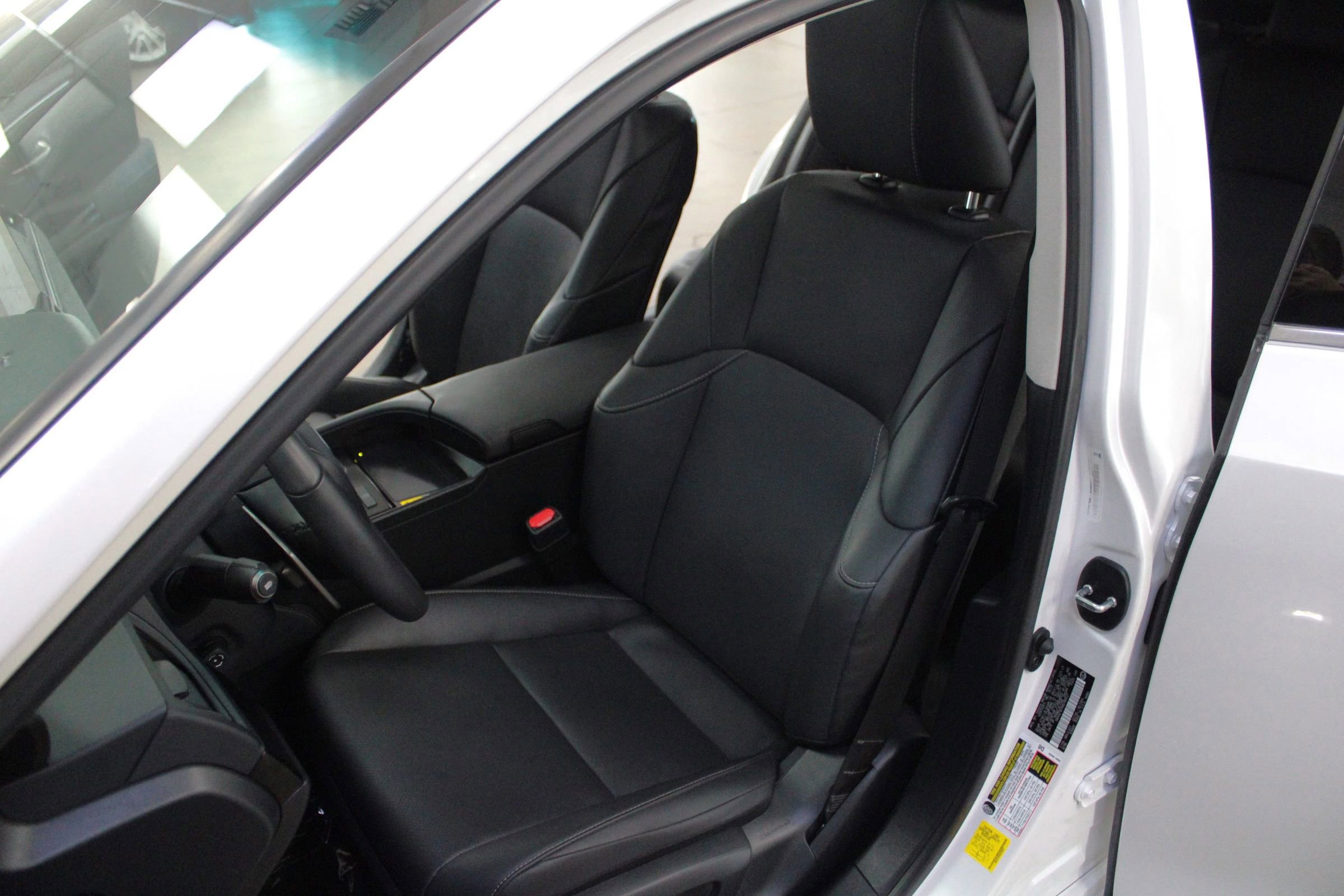 Used 2024 Lexus ES 350 w/ Premium Package image 10