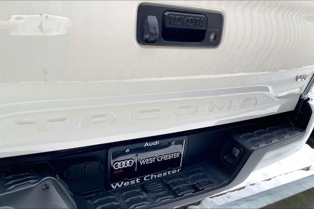 Used 2023 Toyota Tacoma TRD Sport image 32