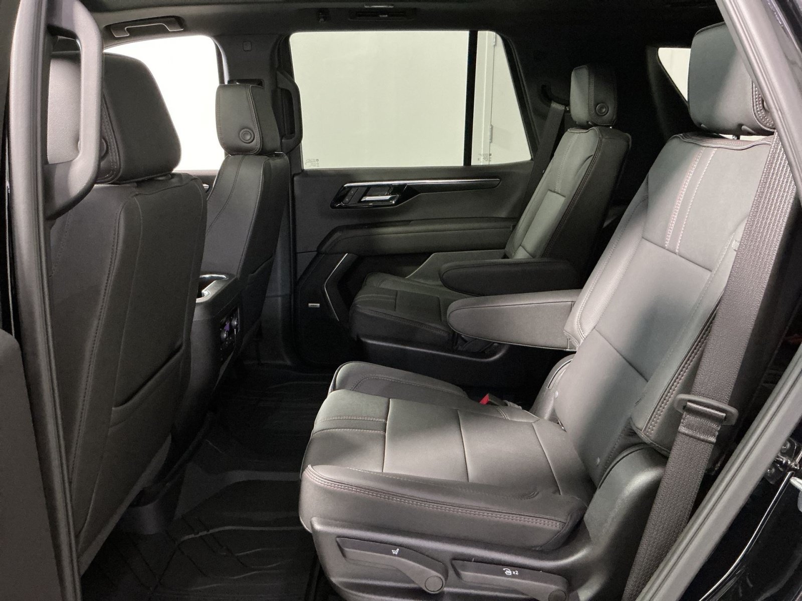 New 2026 Chevrolet Tahoe RST w/ RST Capability Package AWD/4WD image 26