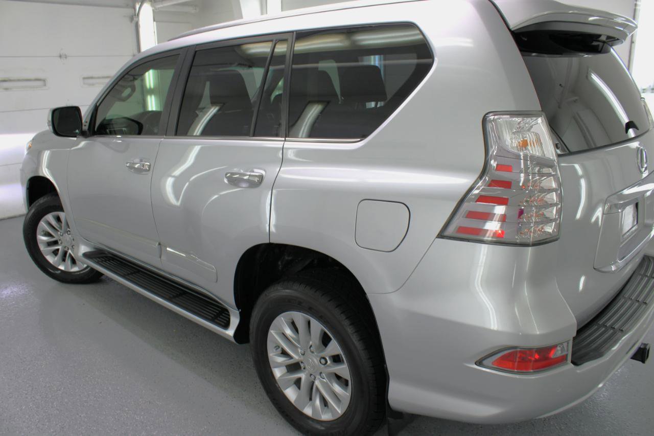 Used 2018 Lexus GX 460 Premium w/ Premium Package AWD/4WD image 16