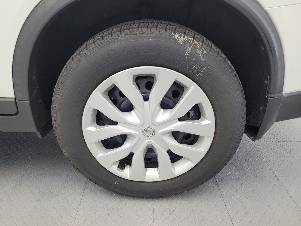 Used 2018 Nissan Rogue S AWD/4WD image 31