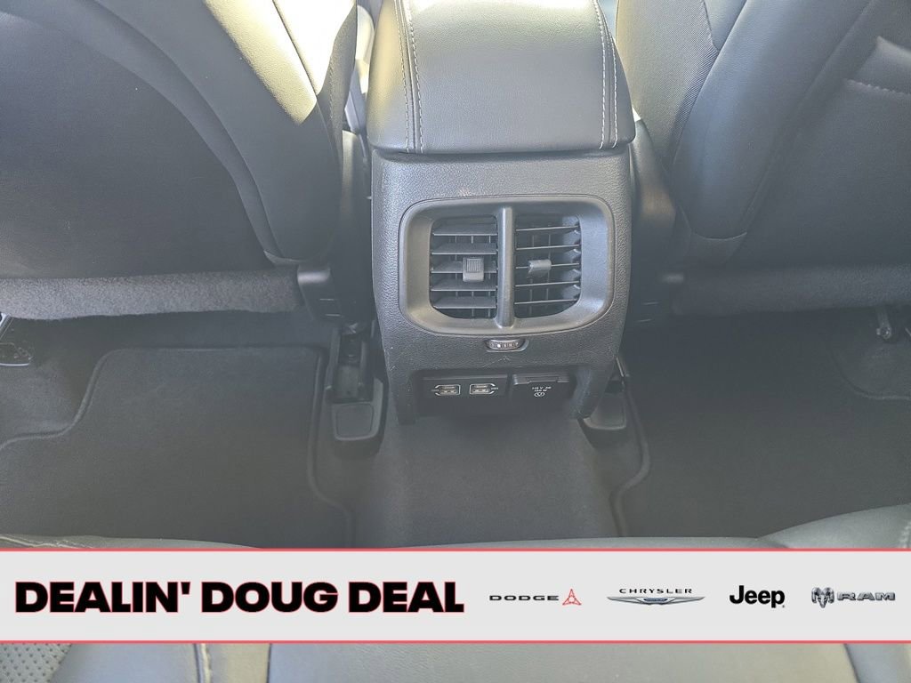 Used 2023 Jeep Cherokee Altitude Lux image 26