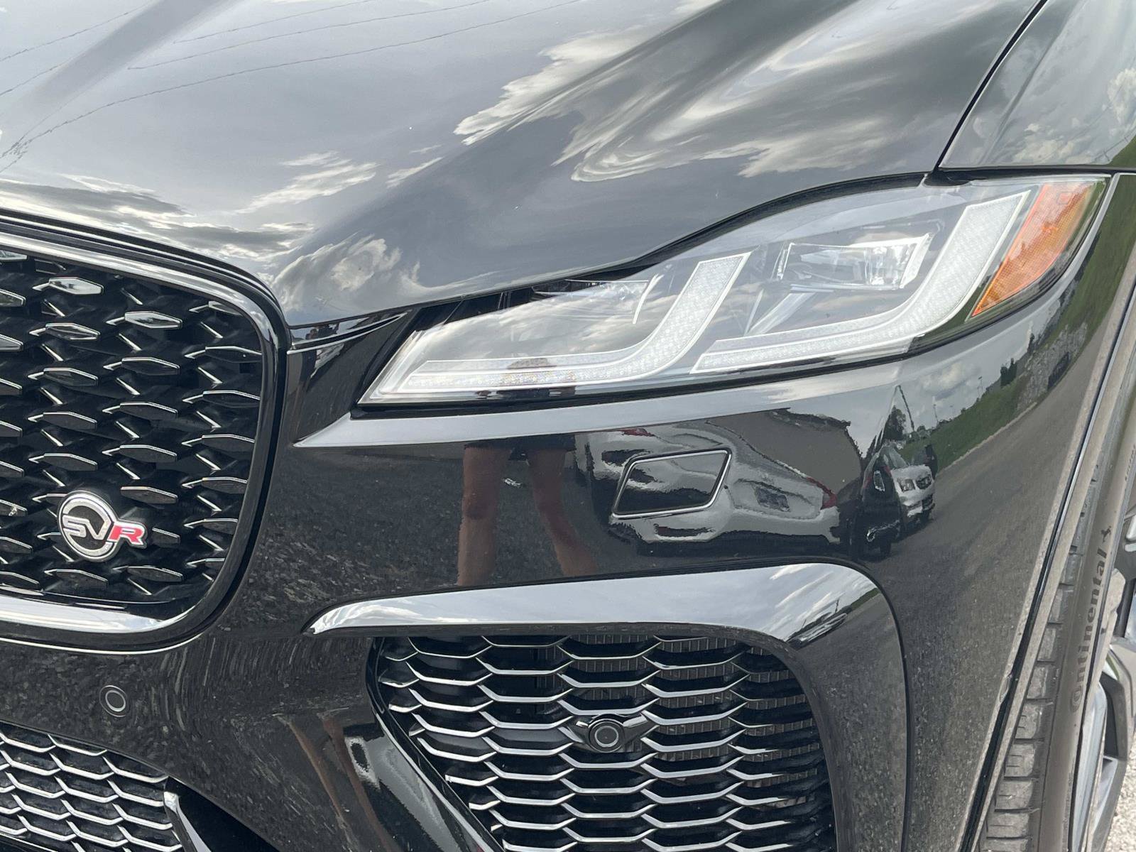 Used 2023 Jaguar F-PACE SVR AWD/4WD image 9