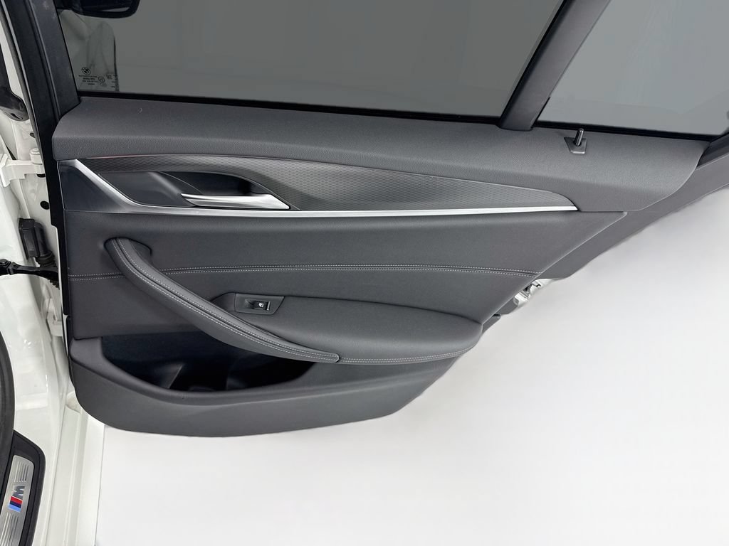 Used 2022 BMW 530i w/ M Sport Package RWD image 26
