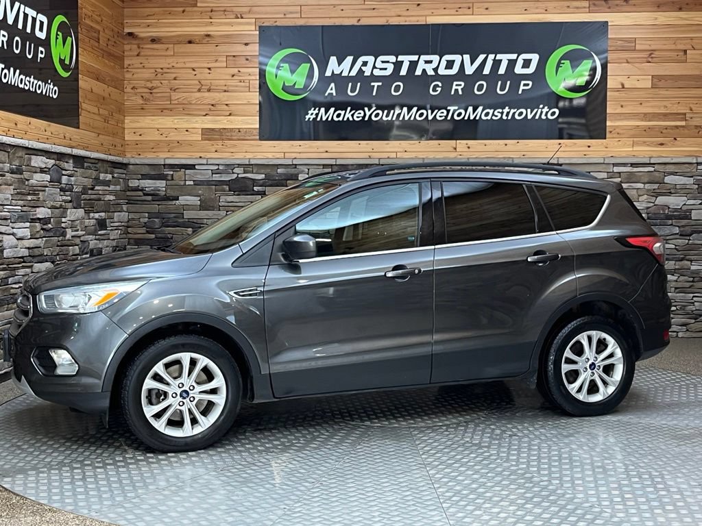Used 2017 Ford Escape SE w/ SE Leather Comfort Package AWD/4WD image 9