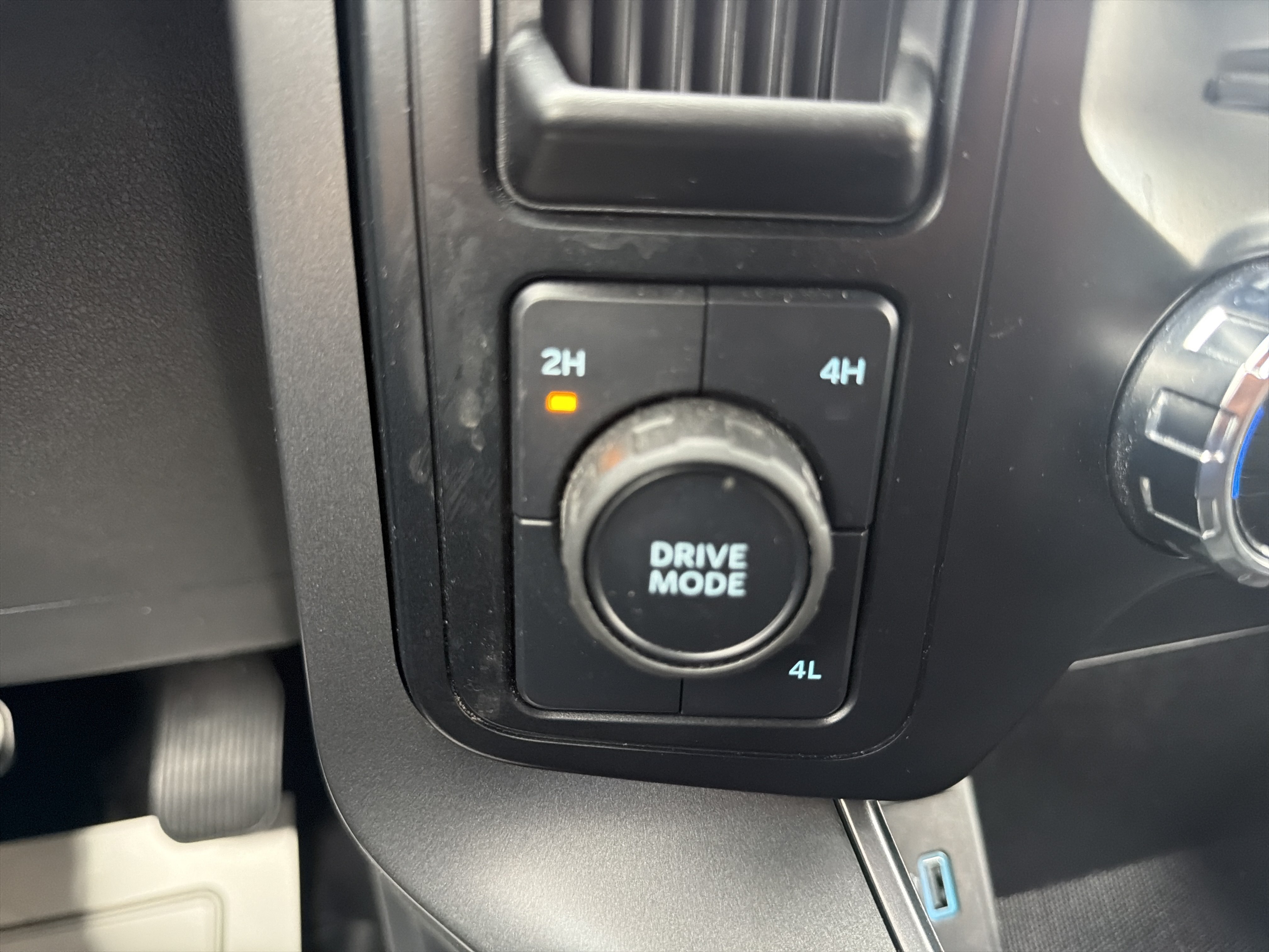 Used 2024 Ford F150 XLT w/ Equipment Group 302A MID AWD/4WD image 30