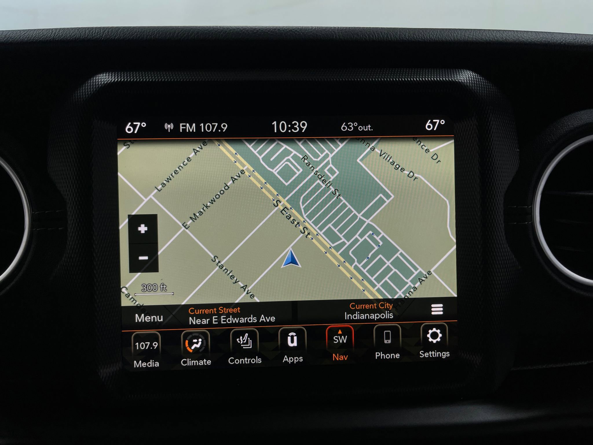 Used 2023 Jeep Wrangler Sahara w/ Cold Weather Group image 10