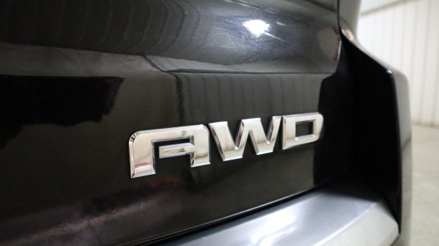 Used 2016 GMC Acadia SLE image 24