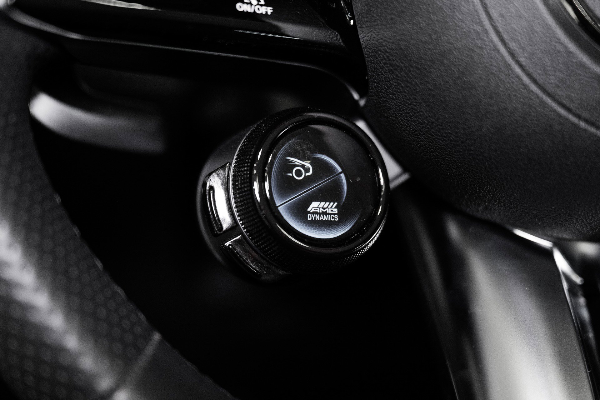 Used 2023 Mercedes-Benz SL 63 AMG 4MATIC image 50