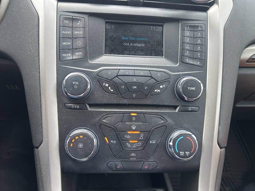 Used 2015 Ford Fusion SE w/ Equipment Group 202A FWD image 10