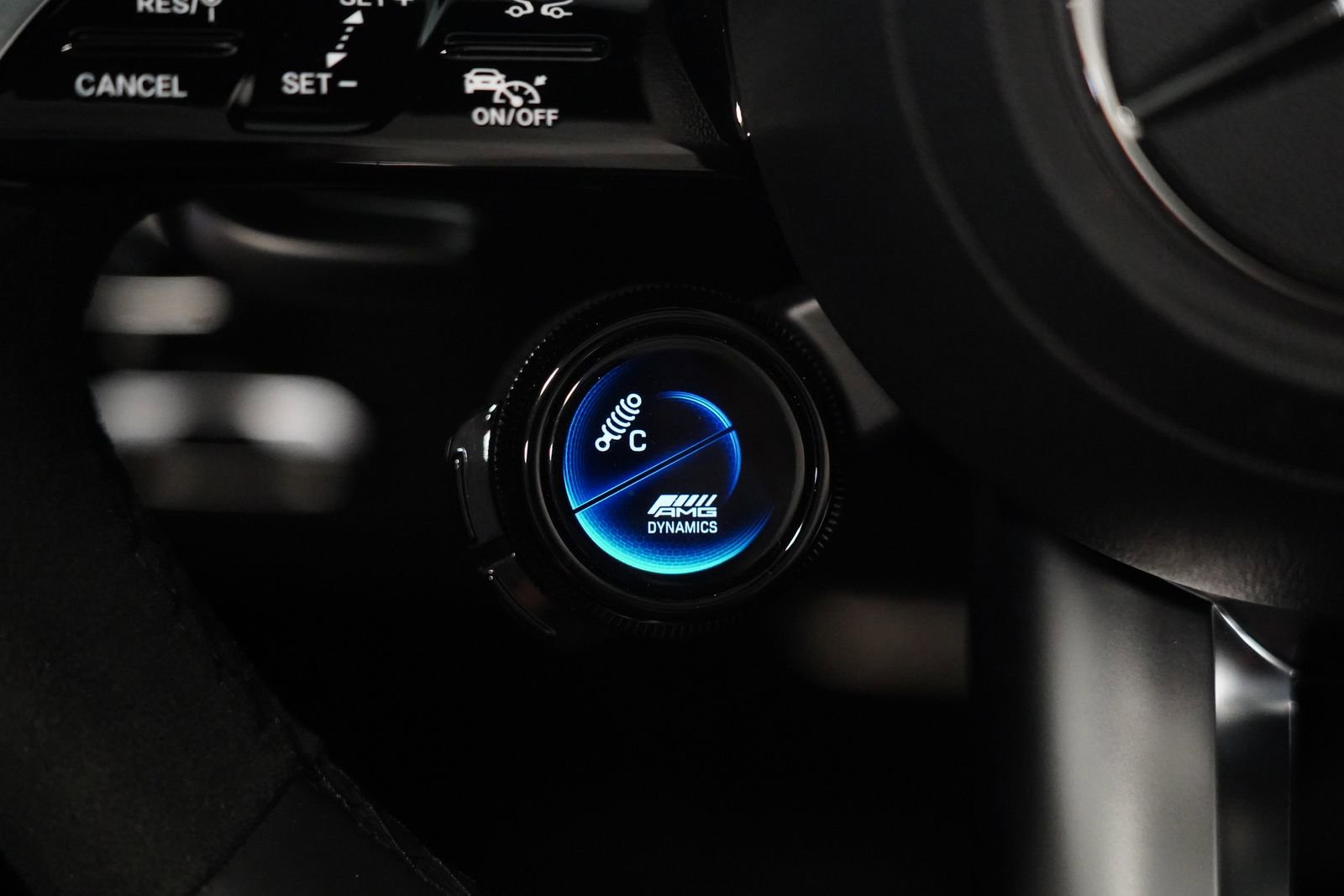 Certified 2024 Mercedes-Benz SL 55 AMG 4MATIC w/ Driver Assistance Package image 21