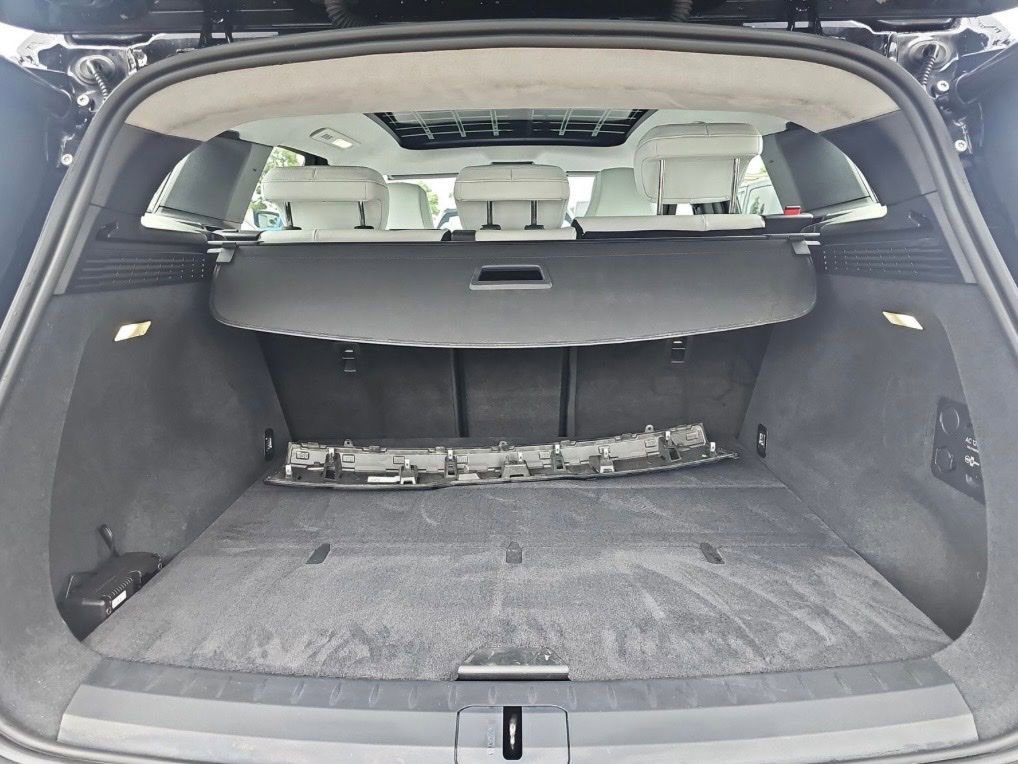 Used 2023 Fisker Ocean One image 9