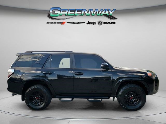 Used 2024 Toyota 4Runner TRD Off-Road Premium w/ Moonroof Package AWD/4WD image 4