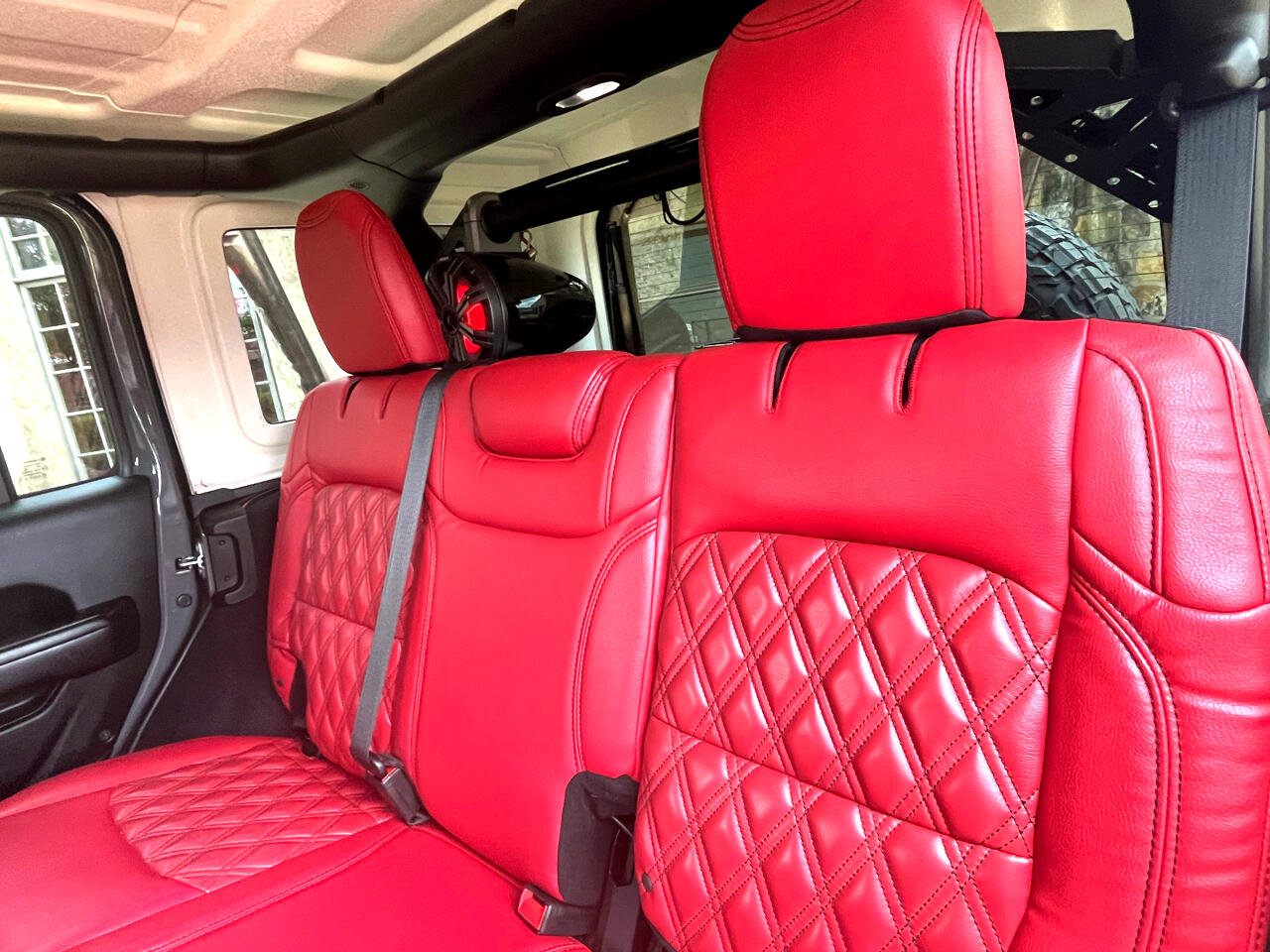 Used 2019 Jeep Wrangler Unlimited Sport S image 40