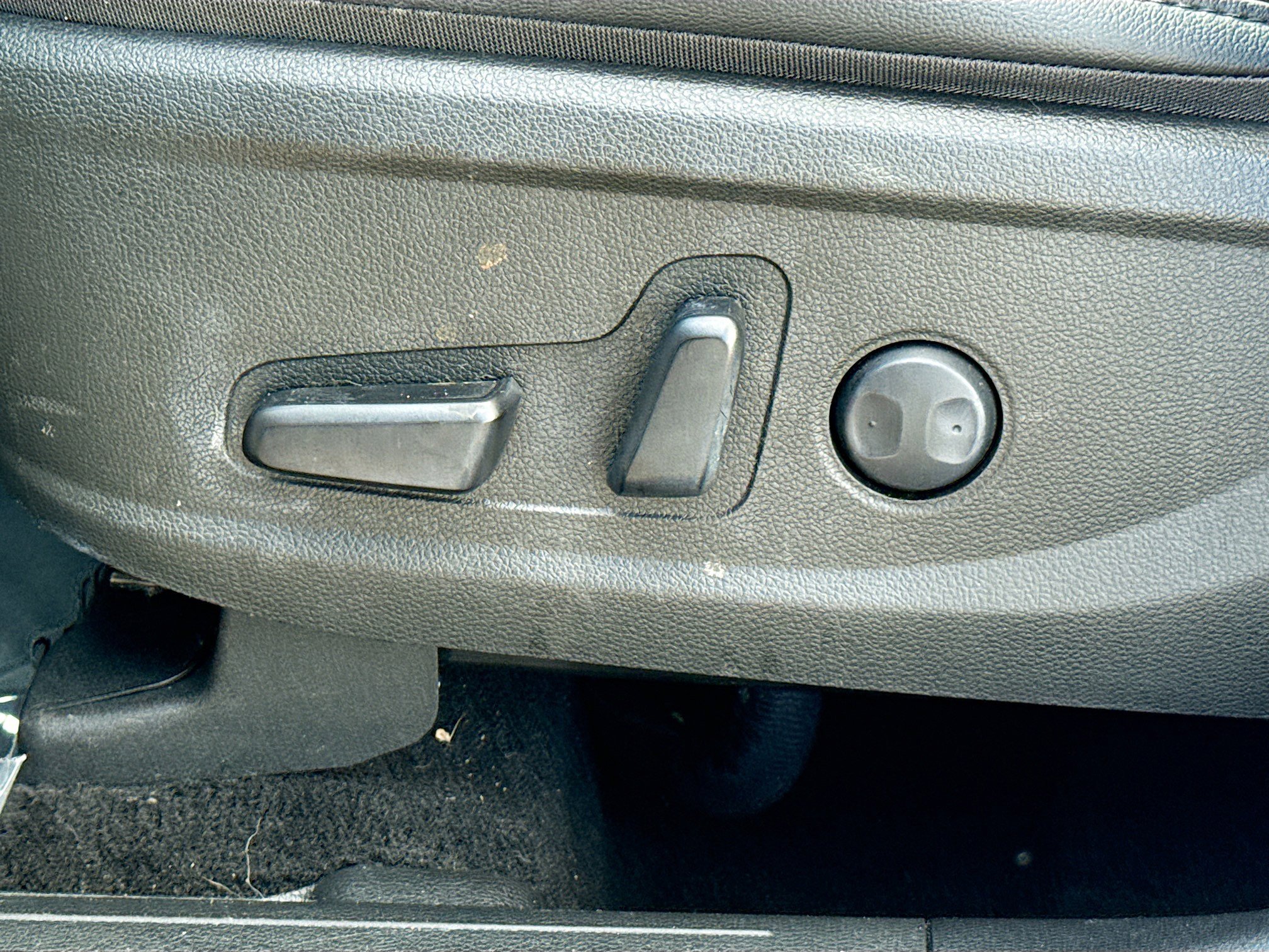 Used 2022 Hyundai Santa Fe SEL w/ Convenience + Premium Package image 25