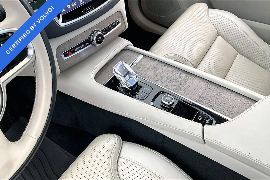 Used 2024 Volvo XC90 B6 Ultimate w/ Protection Package Premier AWD/4WD image 16