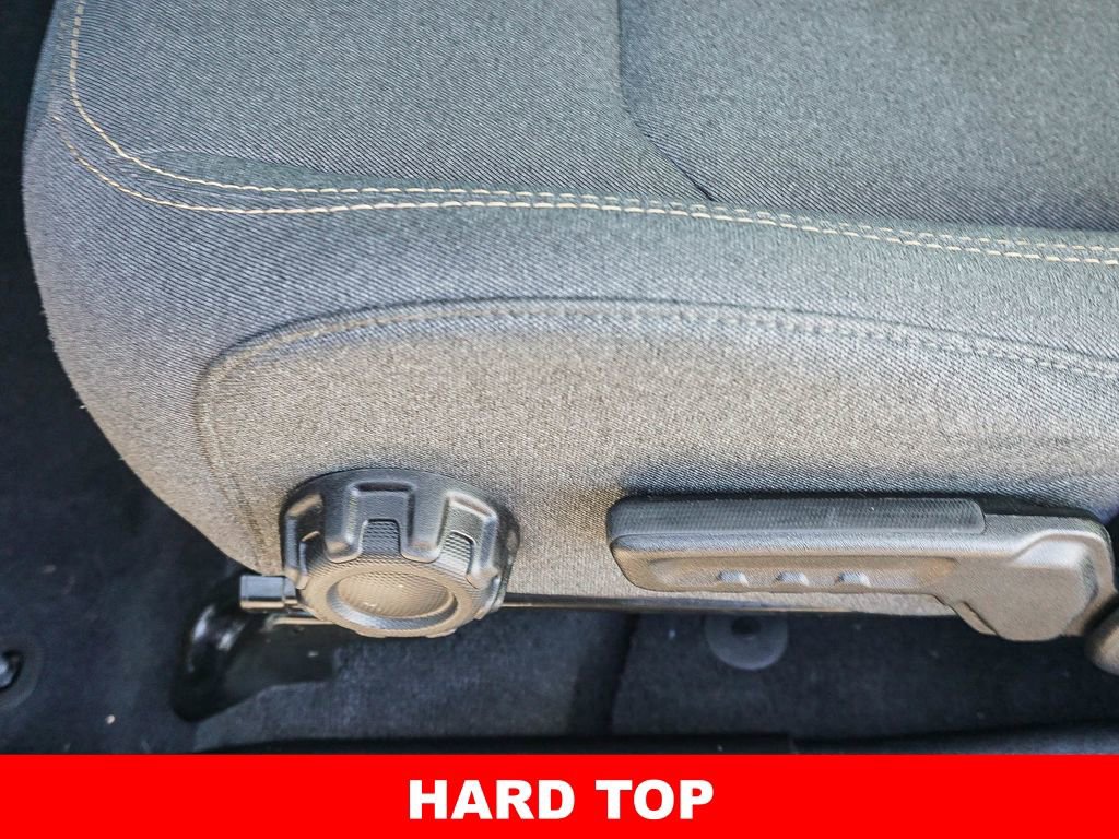 Used 2025 Jeep Wrangler Unlimited Sport AWD/4WD image 19