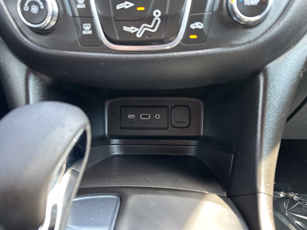 Used 2022 Chevrolet Equinox LT FWD image 30