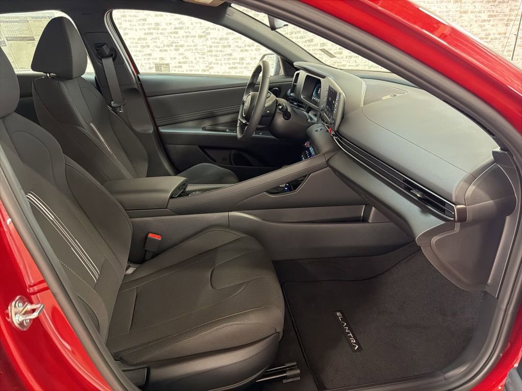 New 2026 Hyundai Elantra SEL Sport image 11
