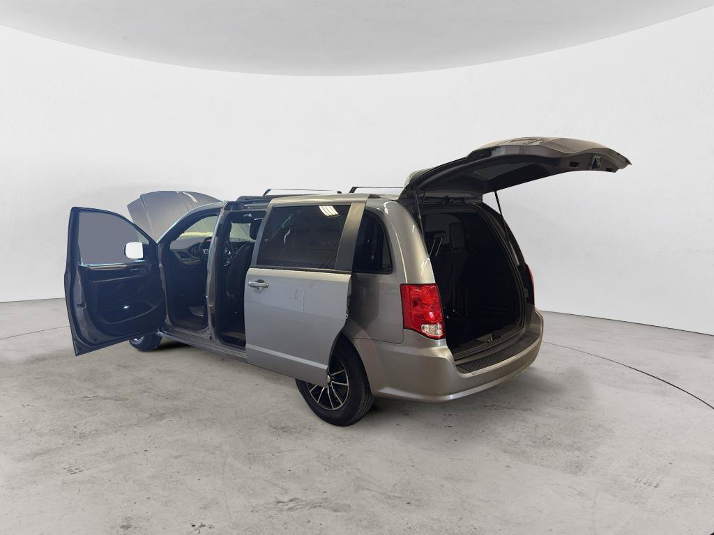Used 2019 Dodge Grand Caravan GT FWD image 12