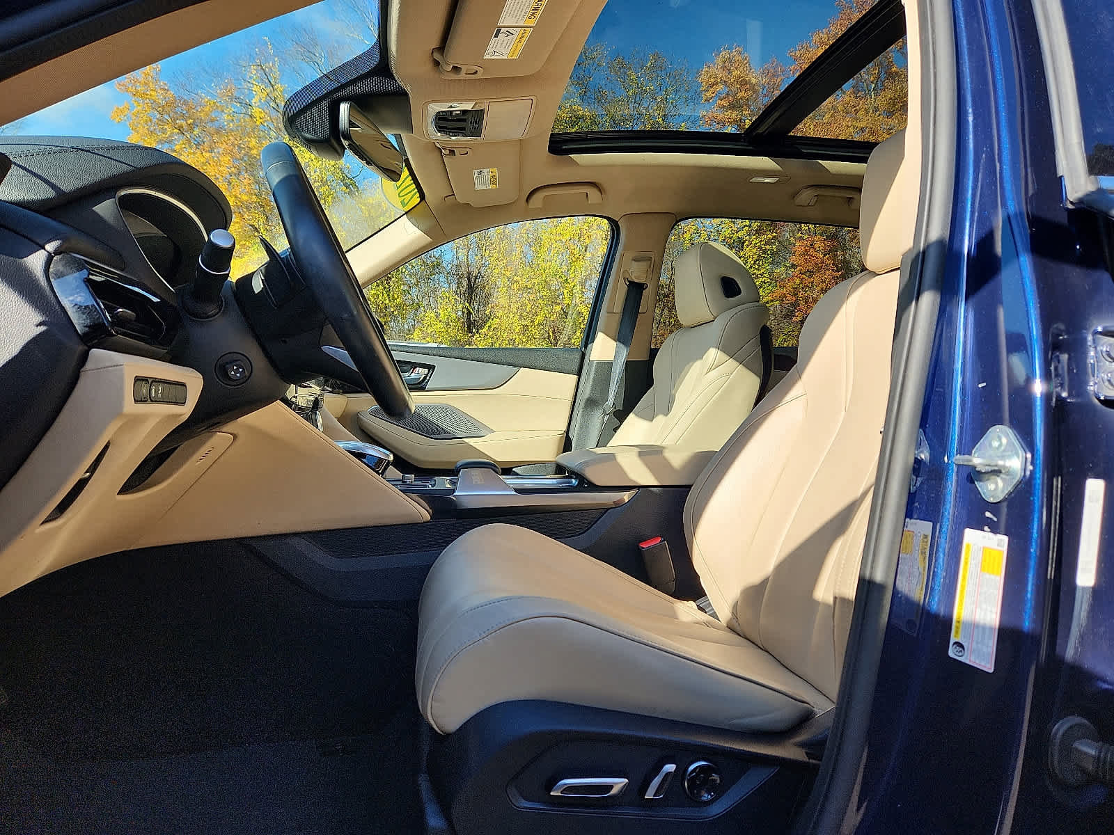 Used 2023 Acura MDX SH-AWD image 14