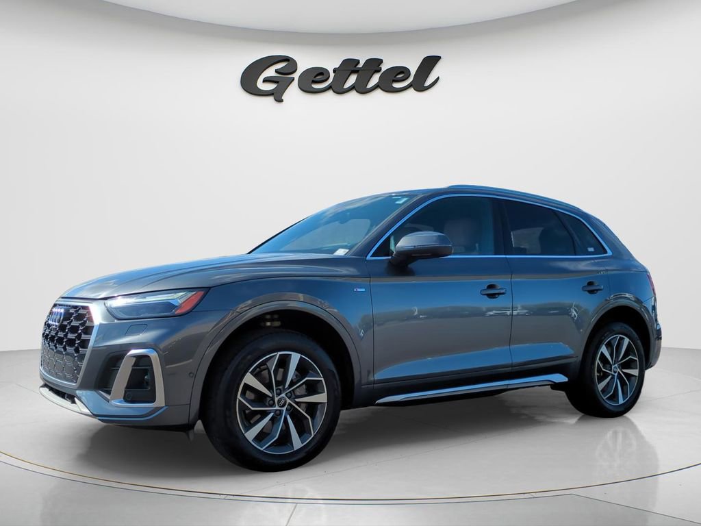 Used 2022 Audi Q5 2.0T Prestige w/ Prestige Package image 3