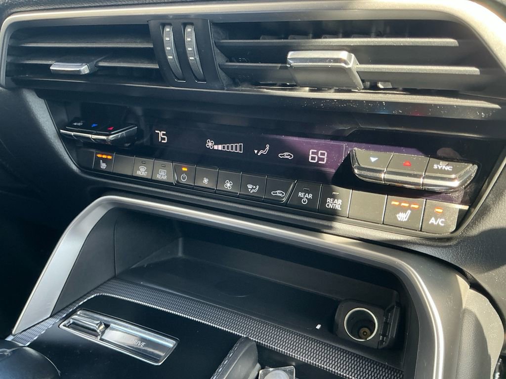 Used 2024 MAZDA CX-90 3.3 Turbo w/ Premium Package image 17