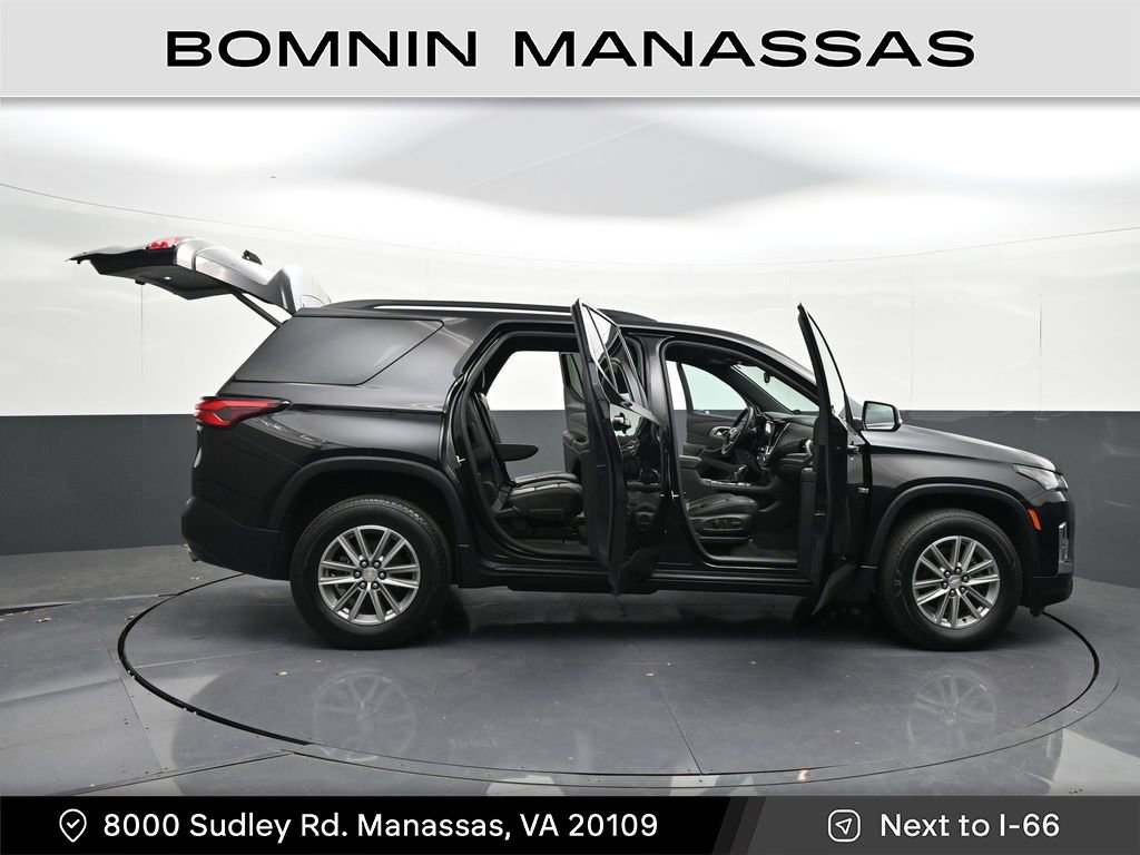 Used 2023 Chevrolet Traverse LT AWD/4WD image 41