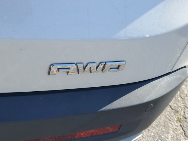 Used 2017 GMC Acadia SLT image 29