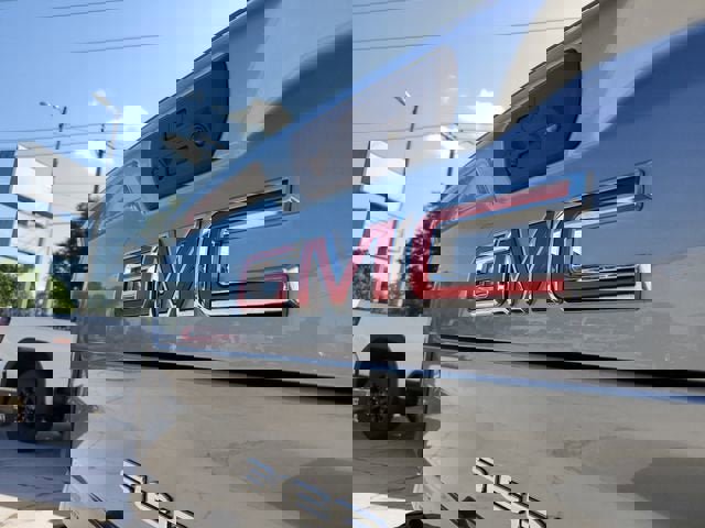 New 2026 GMC Sierra 2500 AT4 image 7