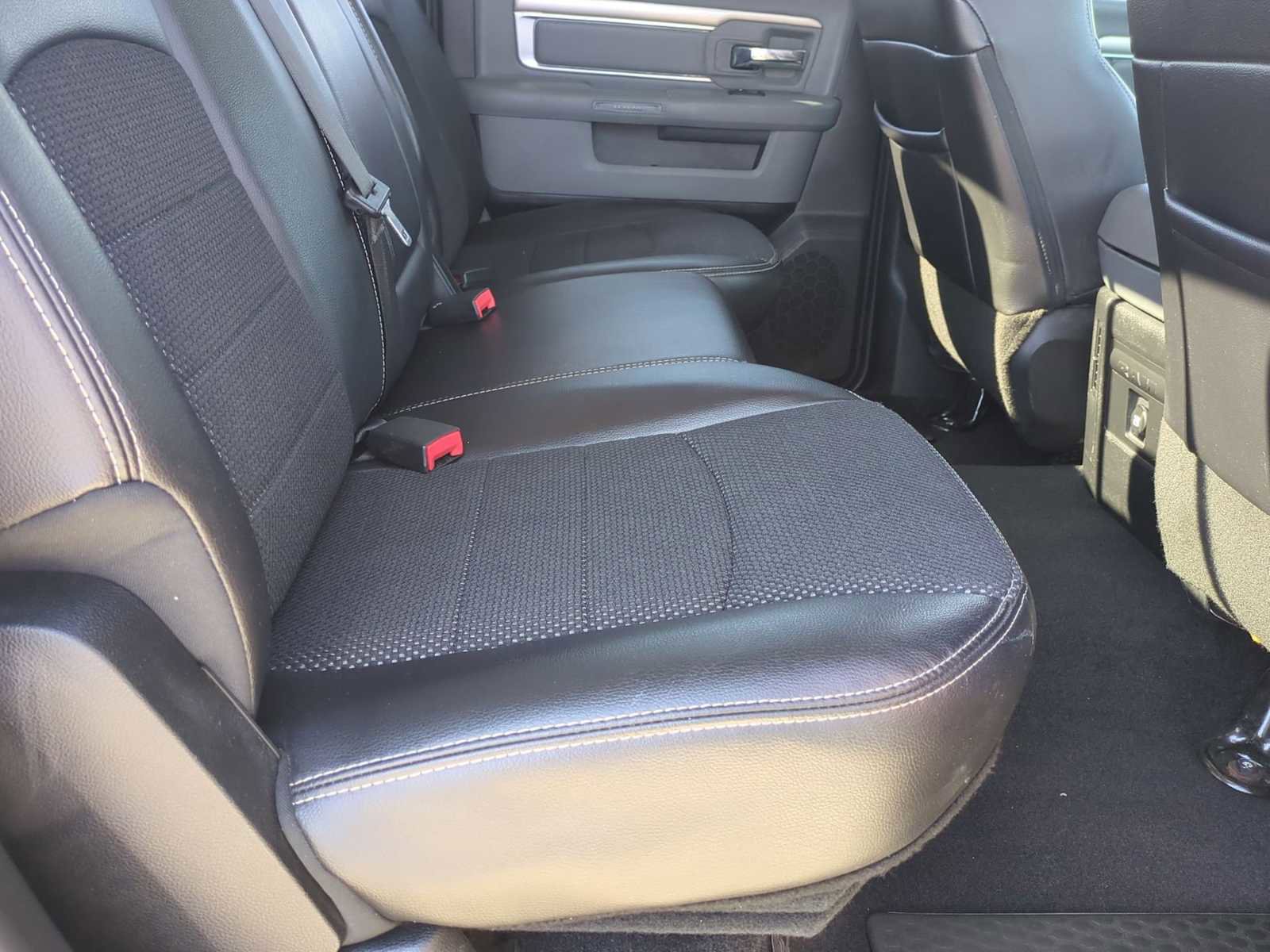 Used 2018 RAM 1500 Lone Star image 25