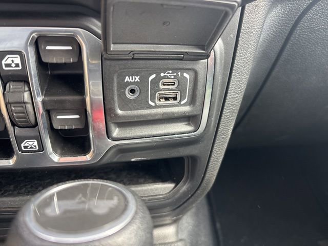 Used 2022 Jeep Wrangler Unlimited Sport image 26