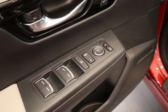 Used 2025 Honda CR-V EX-L image 10