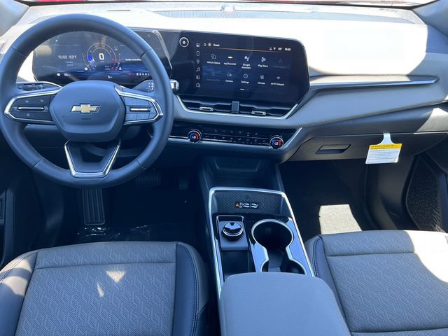 New 2026 Chevrolet Equinox LT w/ Convenience Package II FWD video 2