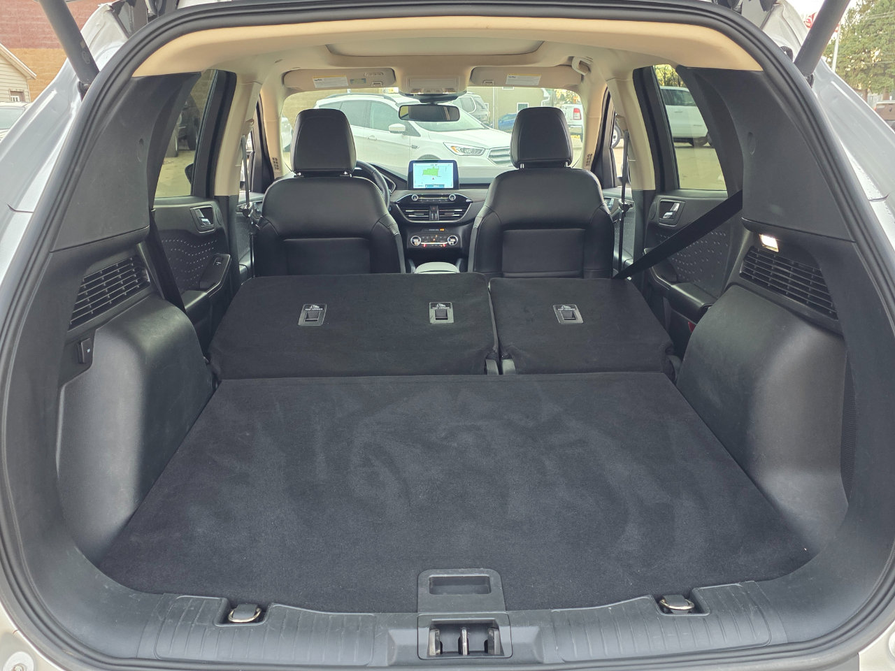 Used 2020 Ford Escape Titanium w/ Titanium Premium Package 2.0 image 17