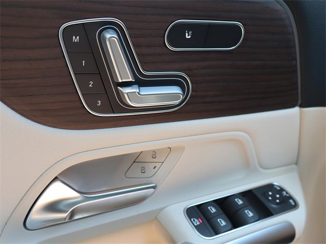 New 2025 Mercedes-Benz GLA 250 image 15