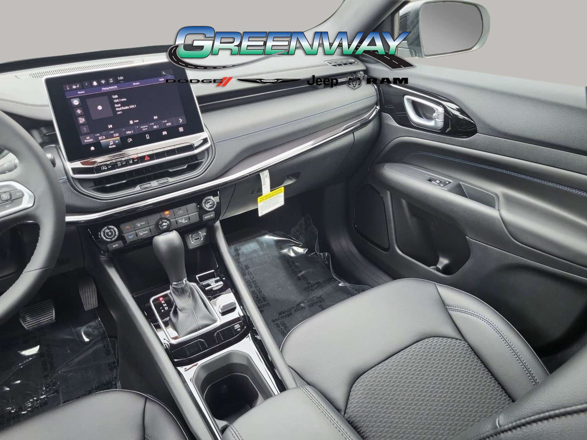 New 2026 Jeep Compass Latitude image 13