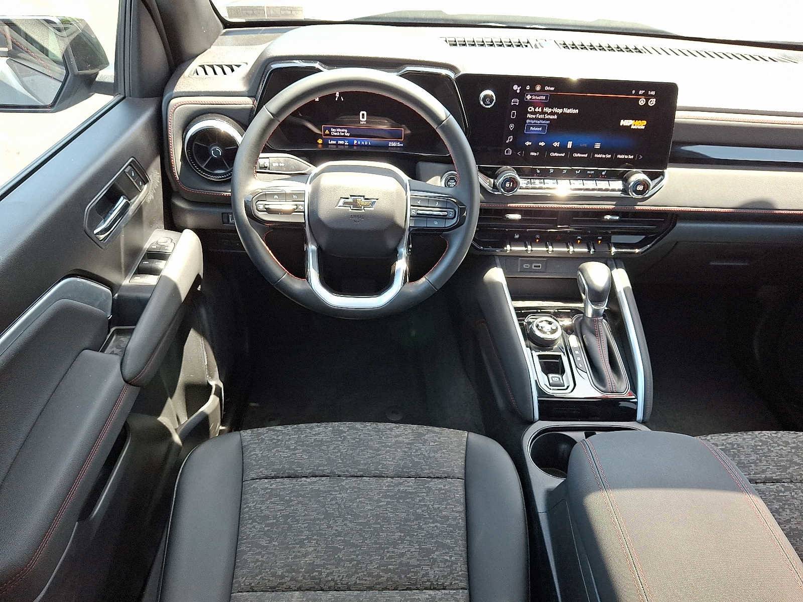 Used 2023 Chevrolet Colorado Z71 w/ Z71 Convenience Package 2 AWD/4WD image 11